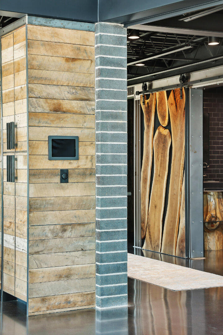 Kitchen &amp; laundry