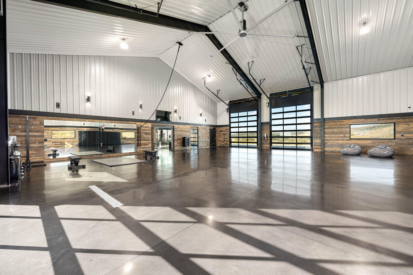 Garage northeast corner