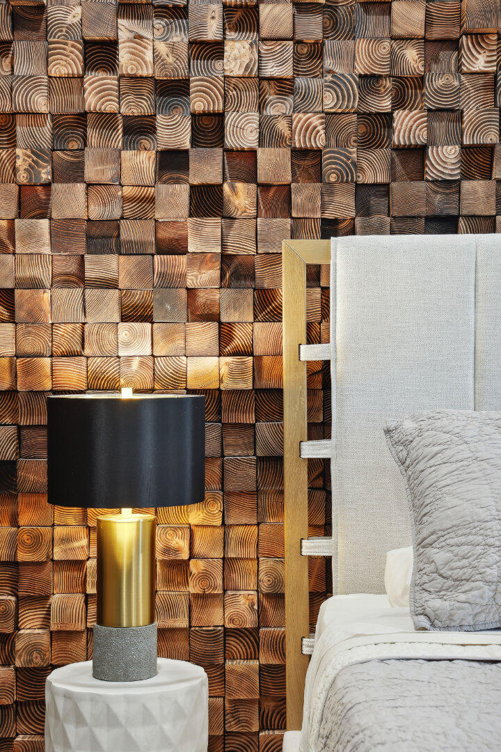 Upper guest bed cube wall